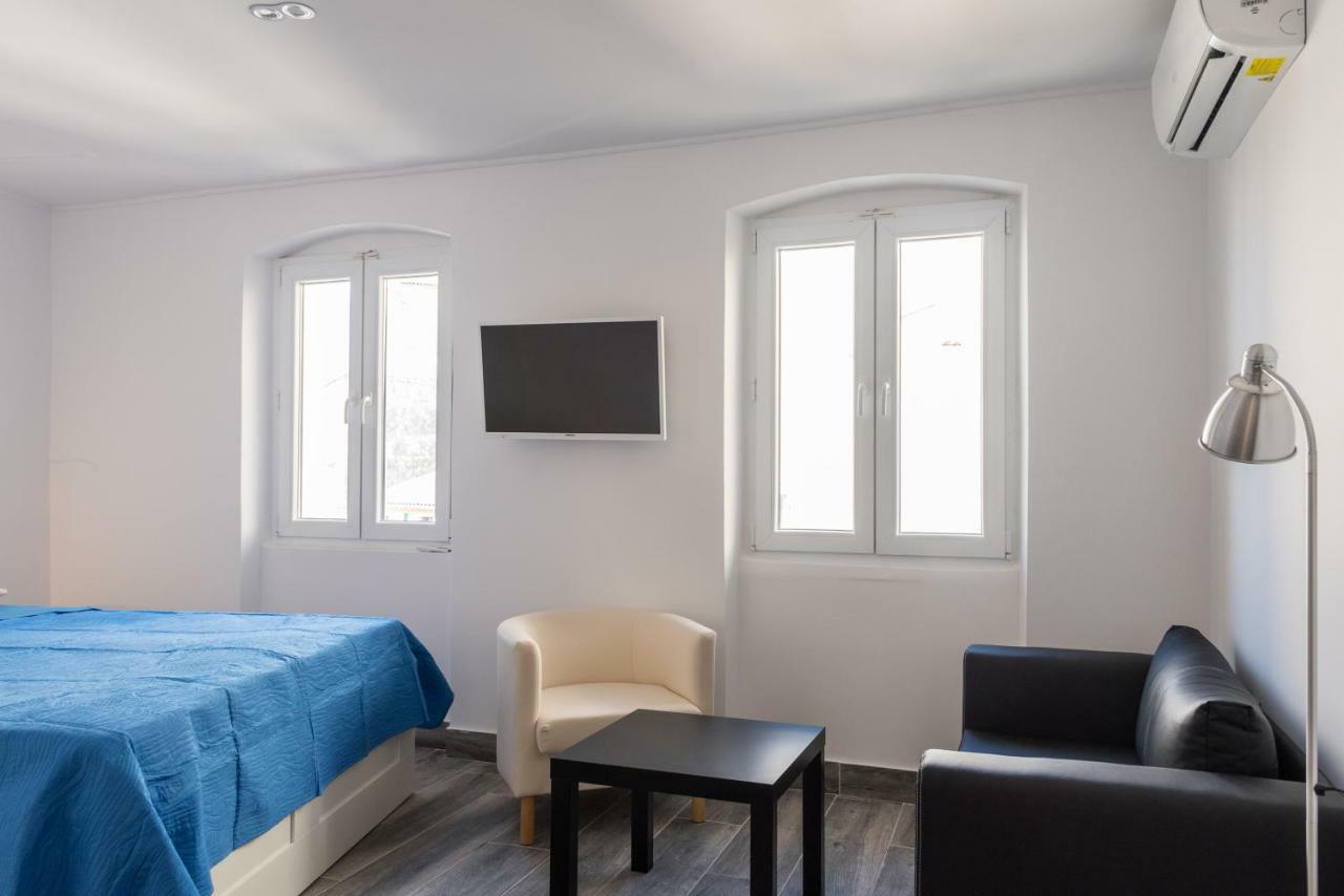 Corfu Downtown Suites Zewnętrze zdjęcie