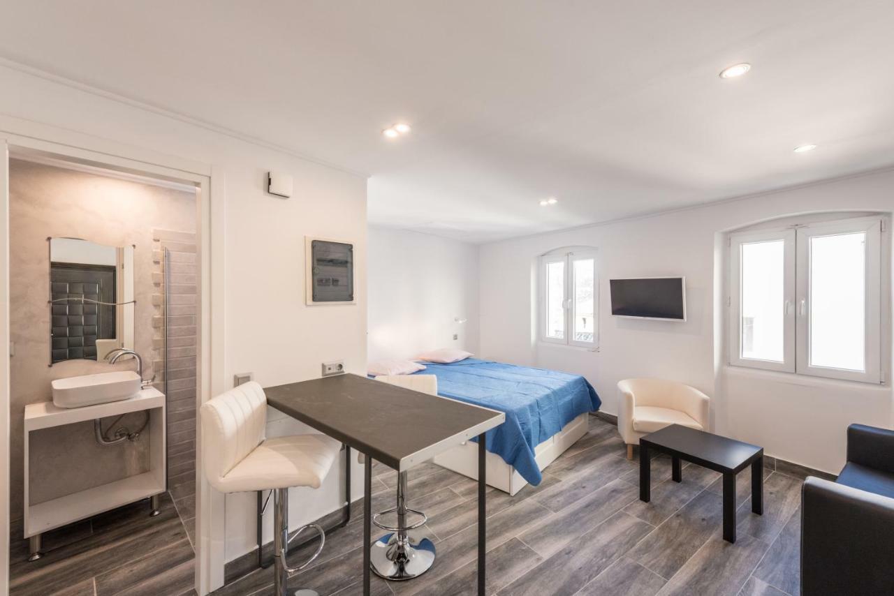 Corfu Downtown Suites Zewnętrze zdjęcie